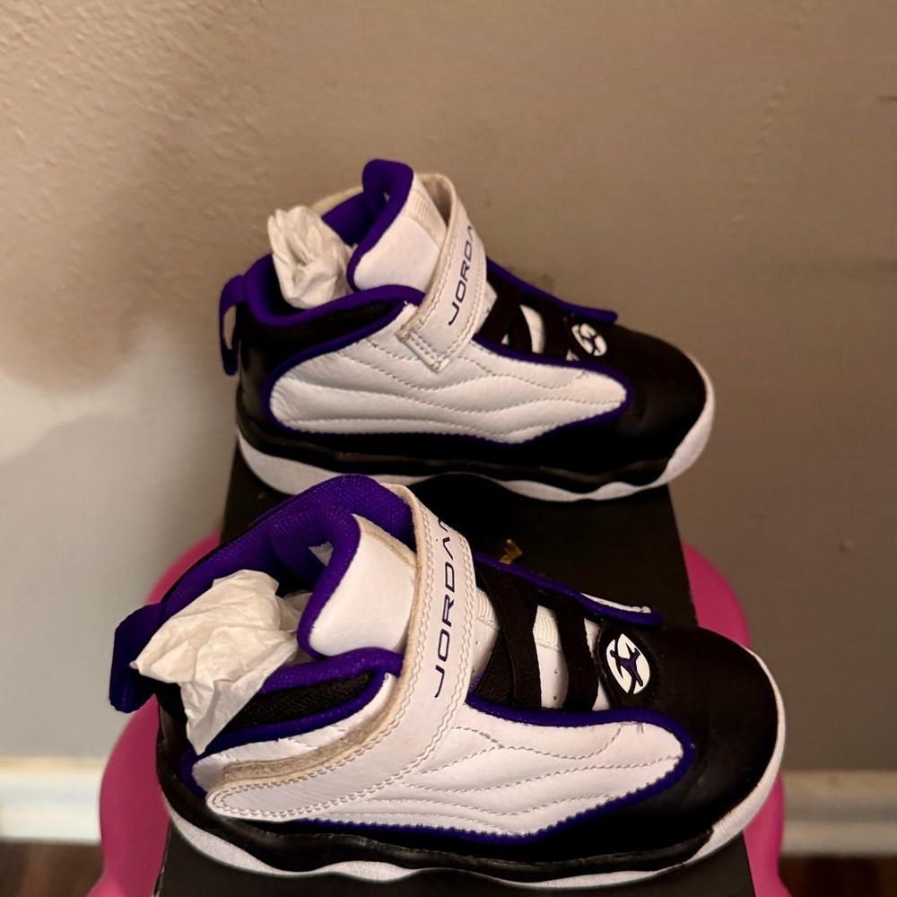 JORDAN PRO STRONG TD 'ELECTRO PURPLE